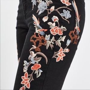 TOPSHOP MOTO FLORAL JAMIE JEANS 28 EMBROIDERED